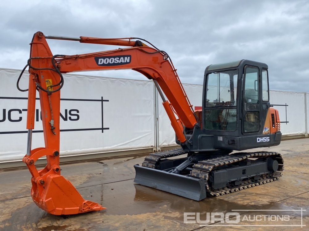Doosan DH55-V - Mini excavator: picture 1 Doosan DH55-V - Mini excavator: picture 1