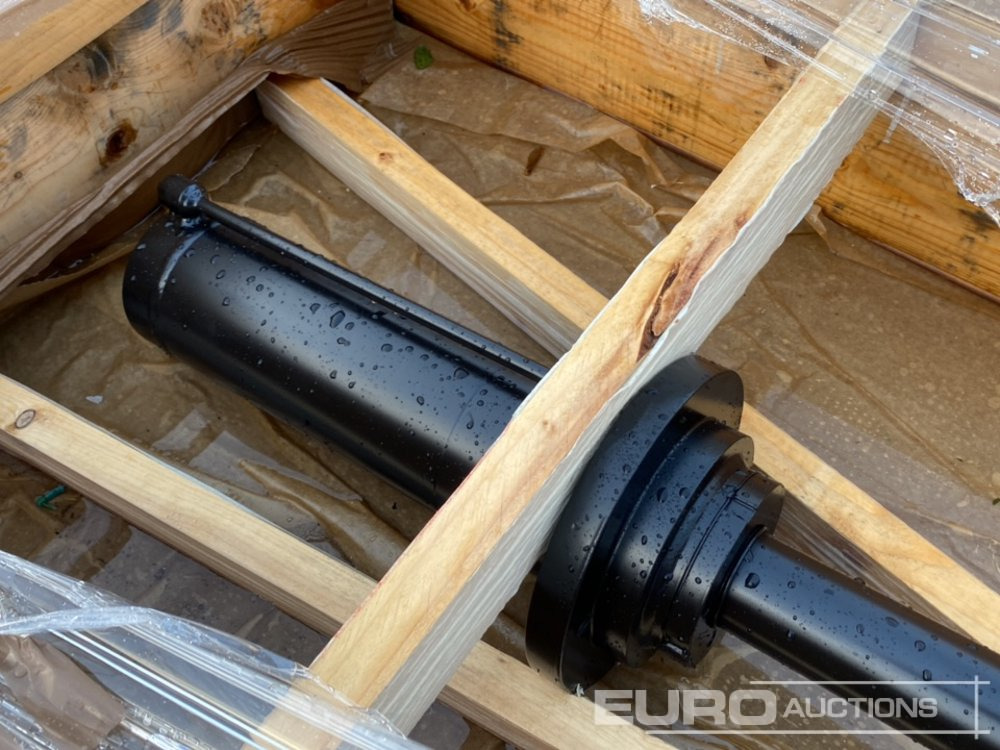 Drawback Pullrod Cylinder to suit Terex Finlay J-1175 - Hydraulic cylinder for Construction machinery: picture 4 Drawback Pullrod Cylinder to suit Terex Finlay J-1175 - Hydraulic cylinder for Construction machinery: picture 4