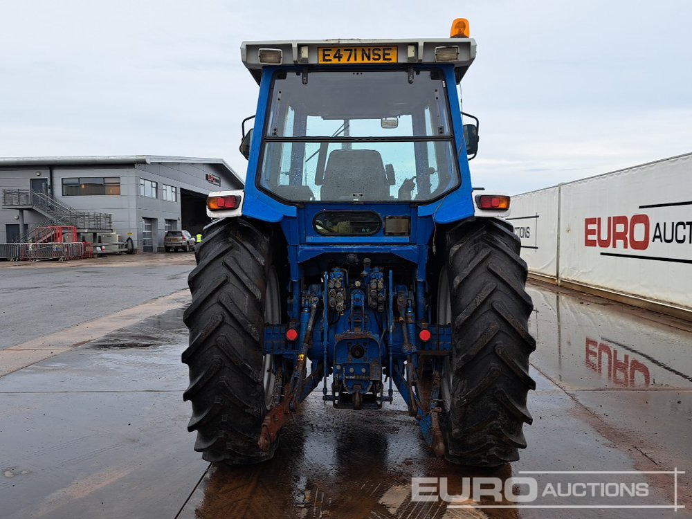 Ford 8210 - Farm tractor: picture 4 Ford 8210 - Farm tractor: picture 4