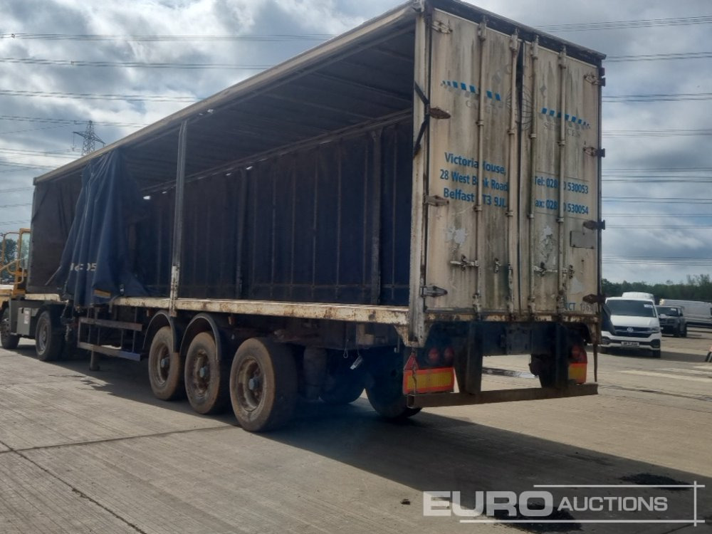 Fruehauf Tri Axle Curtainsider Trailer - Curtainsider semi-trailer: picture 4 Fruehauf Tri Axle Curtainsider Trailer - Curtainsider semi-trailer: picture 4