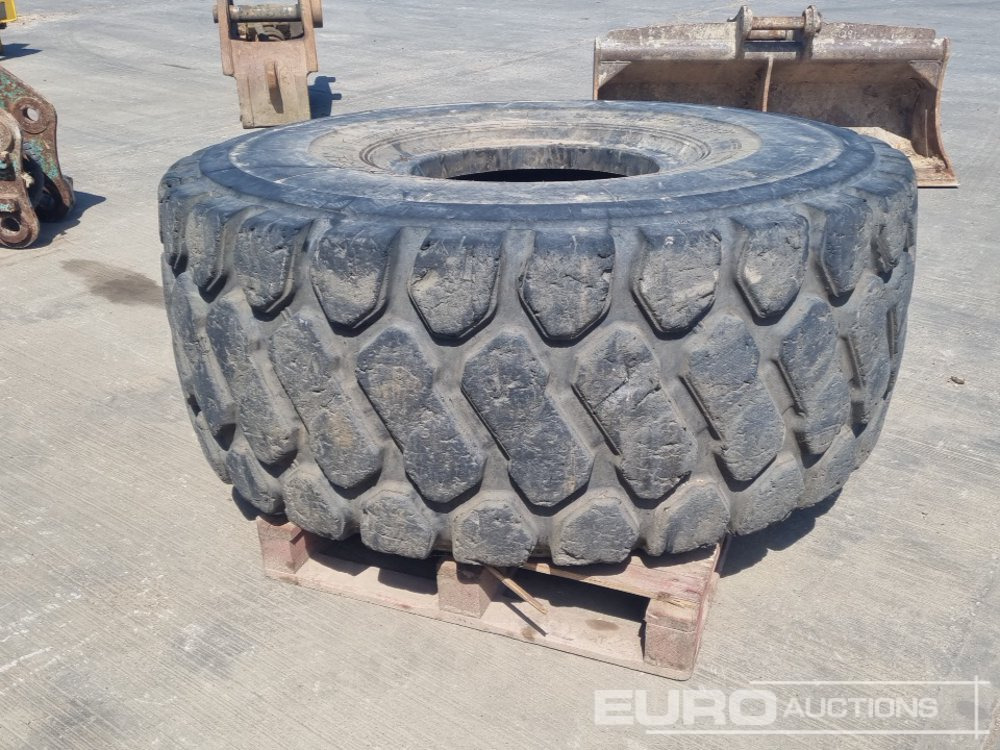 Goodride 875/65R29 Tyre (1 of), Solideal 29.5R25 Tyre (1 of) - Tire: picture 5 Goodride 875/65R29 Tyre (1 of), Solideal 29.5R25 Tyre (1 of) - Tire: picture 5