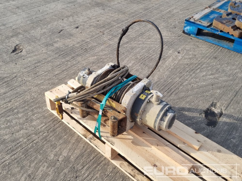 Hydraulic Winch - Winch: picture 1 Hydraulic Winch - Winch: picture 1