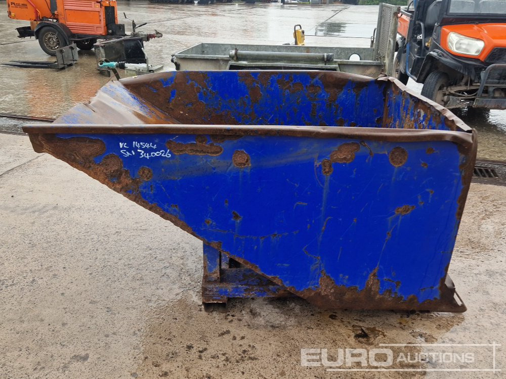 Inticta Tipping Skip to suit Telehandler - Tipping skip: picture 2 Inticta Tipping Skip to suit Telehandler - Tipping skip: picture 2