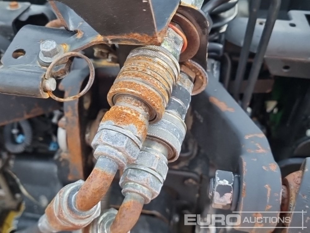 Compact tractor John Deere 4300: picture 19 Compact tractor John Deere 4300: picture 19