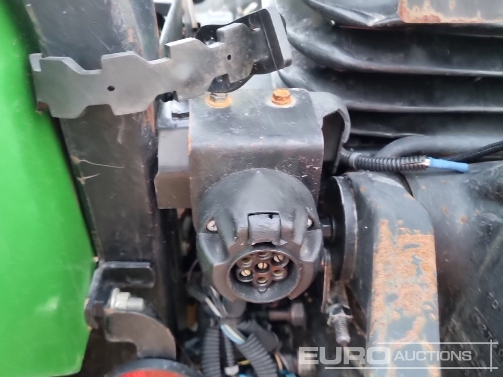 Compact tractor John Deere 4300: picture 18 Compact tractor John Deere 4300: picture 18