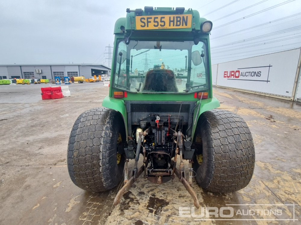 John Deere 4520 - Compact tractor: picture 4 John Deere 4520 - Compact tractor: picture 4