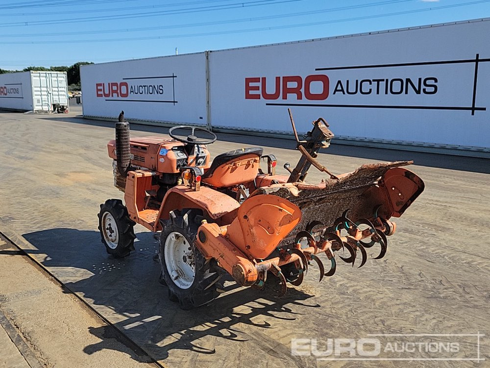 Kubota B1200DT - Compact tractor: picture 3 Kubota B1200DT - Compact tractor: picture 3