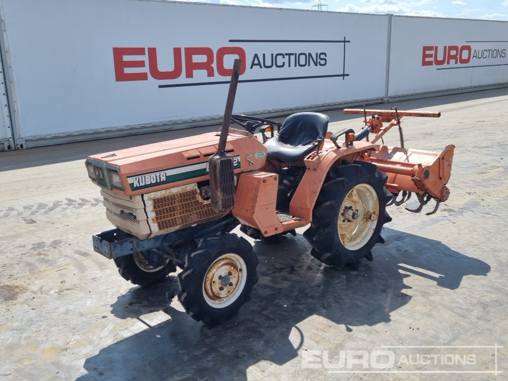 Kubota B1502 - Compact tractor: picture 1 Kubota B1502 - Compact tractor: picture 1