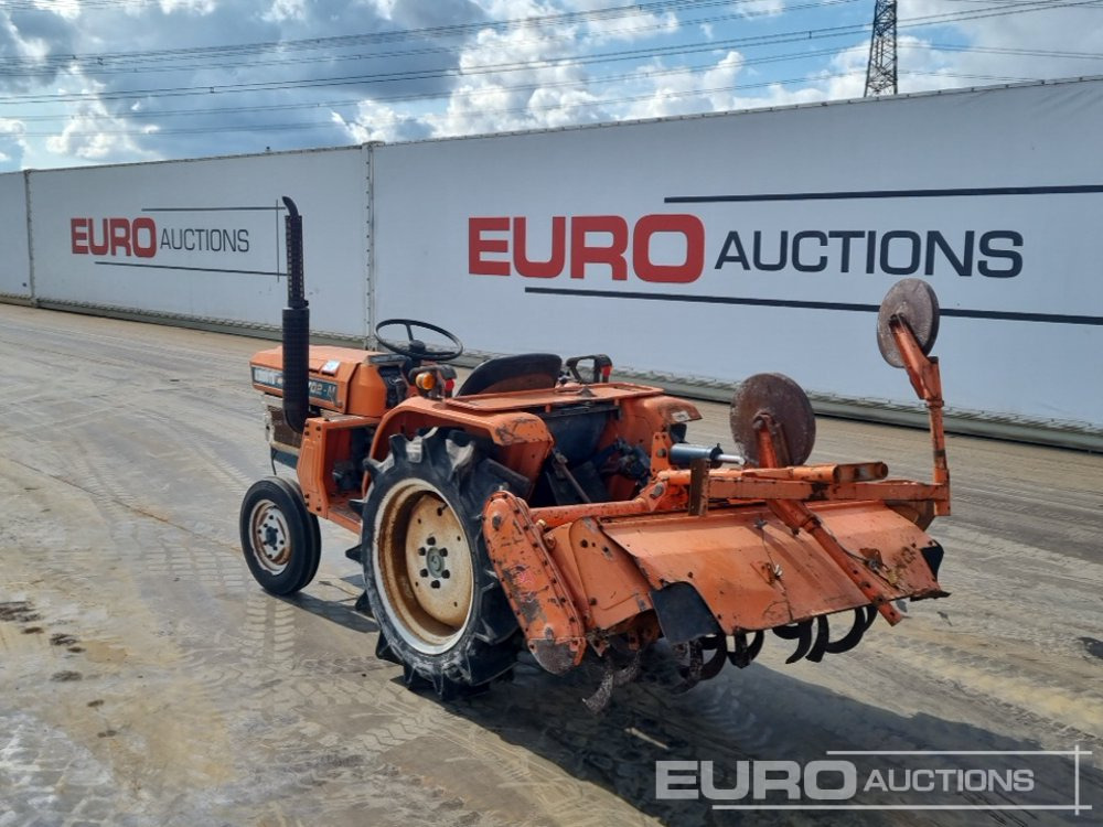 Kubota B1702 - Compact tractor: picture 3 Kubota B1702 - Compact tractor: picture 3