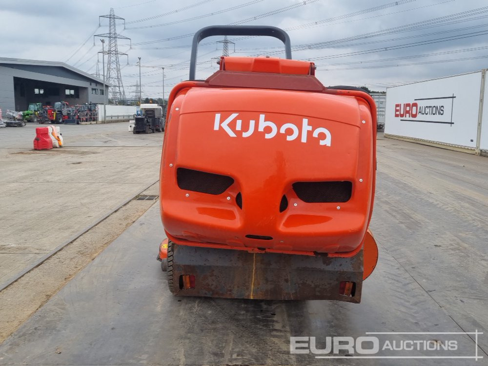 Kubota BX2350 - Compact tractor: picture 4 Kubota BX2350 - Compact tractor: picture 4