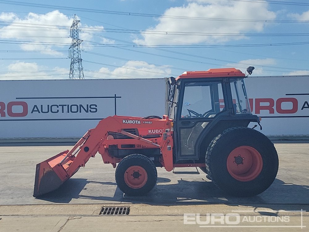 Kubota L4200 - Compact tractor: picture 2 Kubota L4200 - Compact tractor: picture 2
