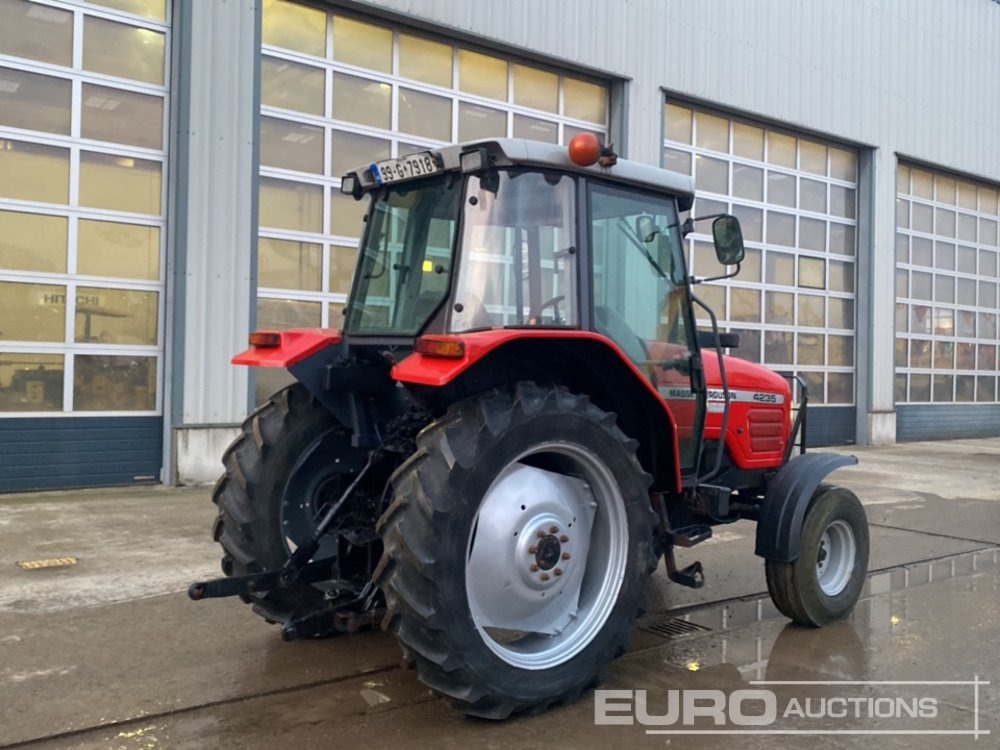 Massey Ferguson 4235 - Farm tractor: picture 5 Massey Ferguson 4235 - Farm tractor: picture 5