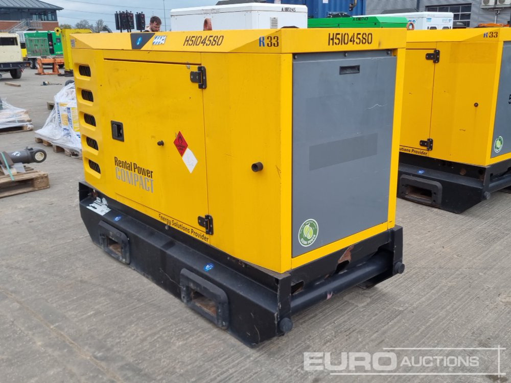 SDMO R33 - Generator set: picture 3 SDMO R33 - Generator set: picture 3