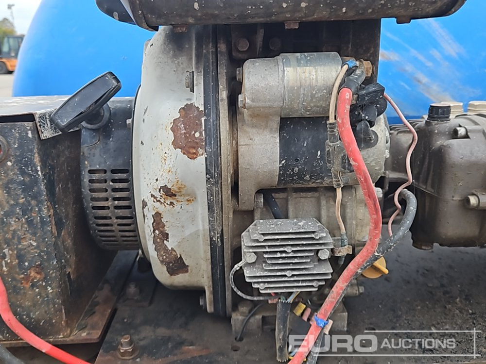 Pressure washer Single Axle Plastic Water Bowser, Yanmar Pressure Washer: picture 15 Pressure washer Single Axle Plastic Water Bowser, Yanmar Pressure Washer: picture 15