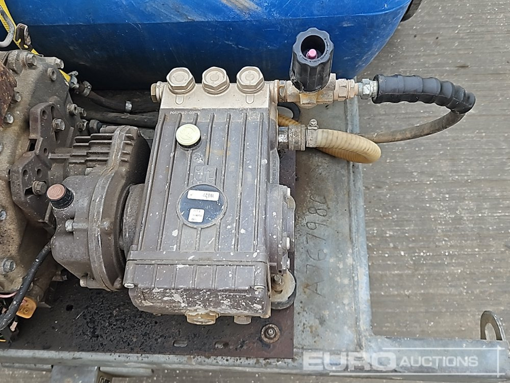 Pressure washer Single Axle Plastic Water Bowser, Yanmar Pressure Washer: picture 17 Pressure washer Single Axle Plastic Water Bowser, Yanmar Pressure Washer: picture 17