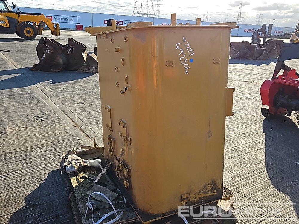 CAT 625-0255 Hydraulic Tank - Spare parts: picture 1 CAT 625-0255 Hydraulic Tank - Spare parts: picture 1