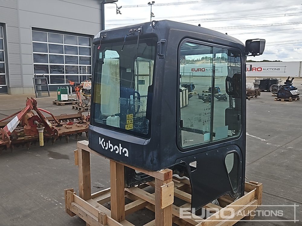 Kubota Cab to suit U48-4 Excavator - Spare parts: picture 5 Kubota Cab to suit U48-4 Excavator - Spare parts: picture 5