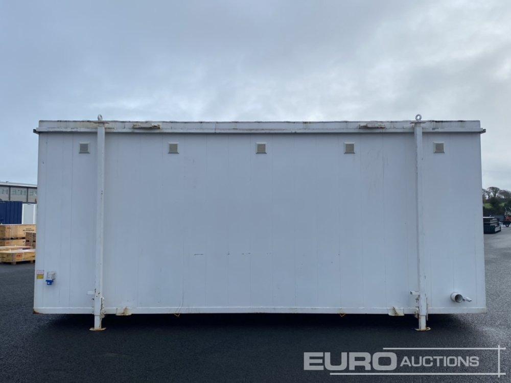 Thurston 20' x 9' Toilet Block (No Keys) (Cannot Be Reconsigned) - Shipping container: picture 5 Thurston 20' x 9' Toilet Block (No Keys) (Cannot Be Reconsigned) - Shipping container: picture 5