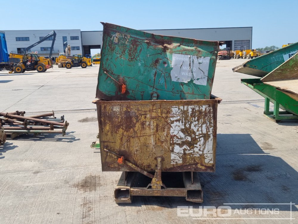 Tipping Skip to suit Forklift (4 of) - Tipping skip: picture 2 Tipping Skip to suit Forklift (4 of) - Tipping skip: picture 2