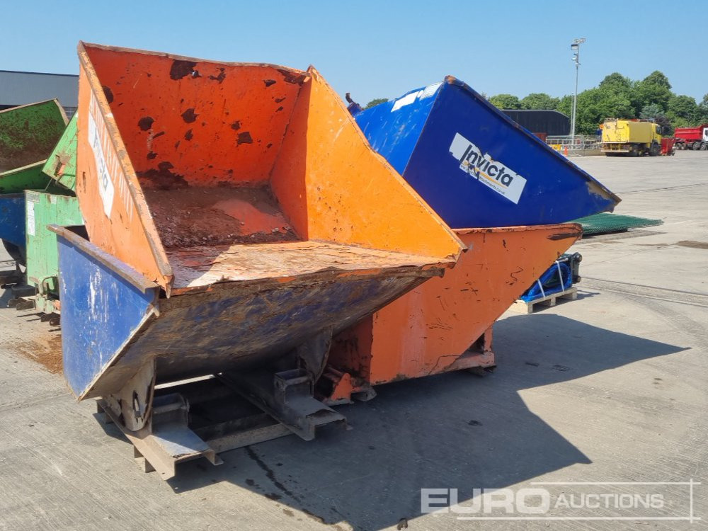 Tipping Skip to suit Forklift (4 of) - Tipping skip: picture 1 Tipping Skip to suit Forklift (4 of) - Tipping skip: picture 1