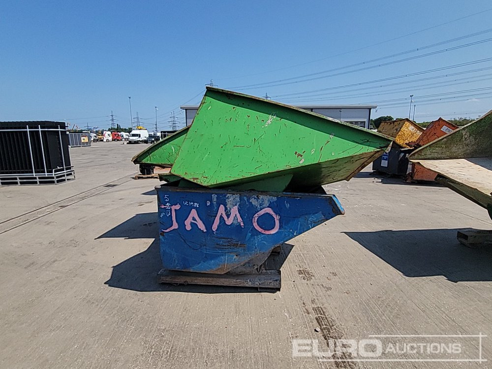 Tipping Skip to suit Forklift (4 of) - Tipping skip: picture 2 Tipping Skip to suit Forklift (4 of) - Tipping skip: picture 2