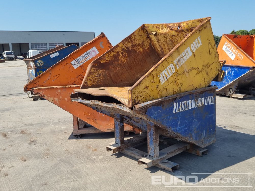 Tipping Skip to suit Forklift (4 of) - Tipping skip: picture 1 Tipping Skip to suit Forklift (4 of) - Tipping skip: picture 1