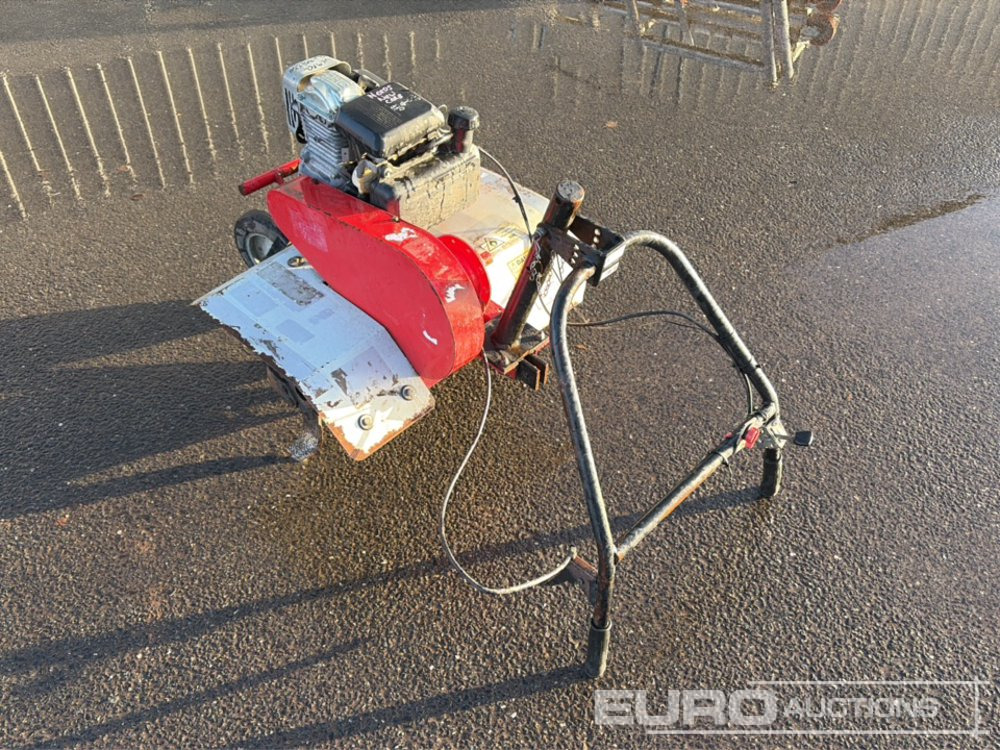 Tracmaster C2000 Petrol Rotovator - Construction equipment: picture 3 Tracmaster C2000 Petrol Rotovator - Construction equipment: picture 3