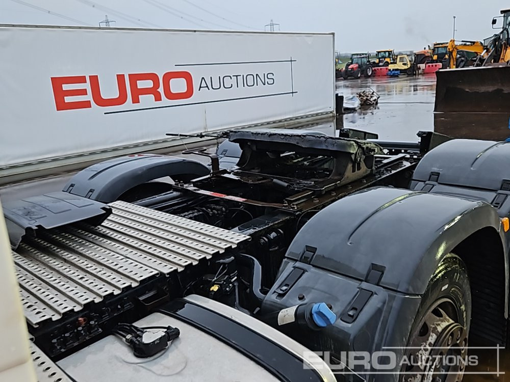 Tractor unit 2015 MAN TGX26.480: picture 17