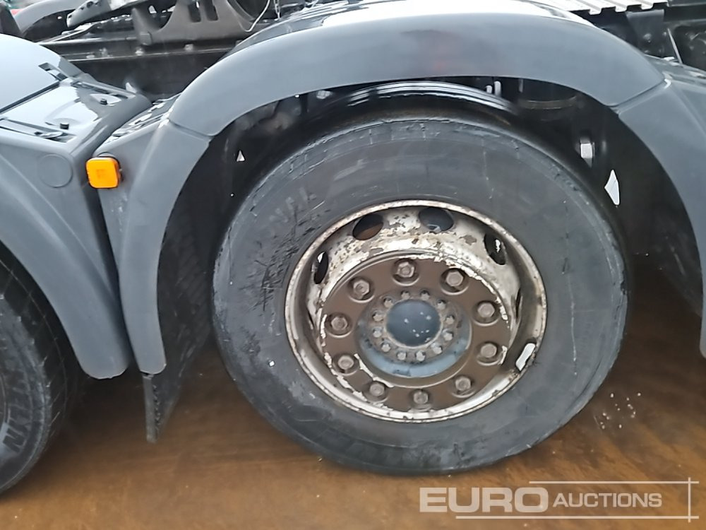 Tractor unit 2015 MAN TGX26.480: picture 13