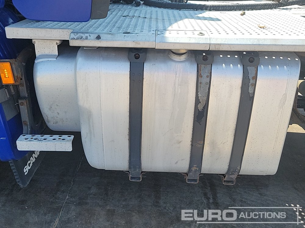 Tractor unit Scania R450: picture 17