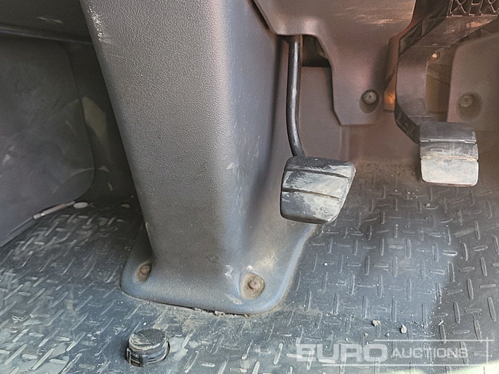 Tractor unit Scania R450: picture 32