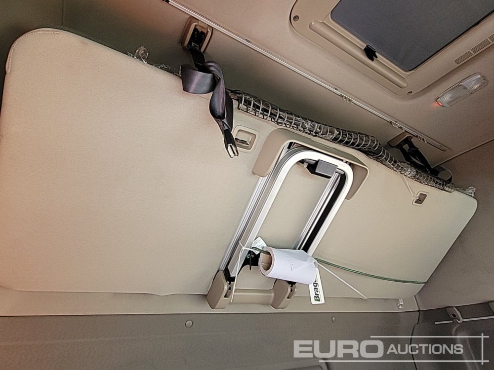 Tractor unit Scania R450: picture 36