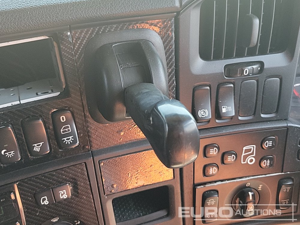 Tractor unit Scania R450: picture 40