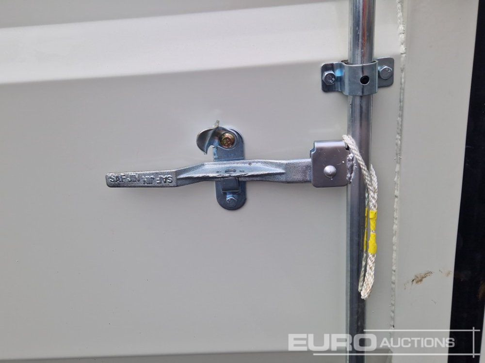 Unused 12' Container, Side Door & Window (Cannot Be Reconsigned) - Shipping container: picture 5 Unused 12' Container, Side Door & Window (Cannot Be Reconsigned) - Shipping container: picture 5