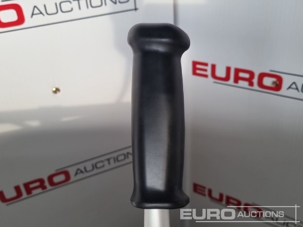 Unused 2024 Boss CG430Y-2 - Garage equipment: picture 5 Unused 2024 Boss CG430Y-2 - Garage equipment: picture 5