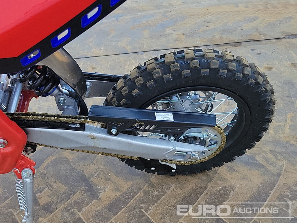 Motorcycle Unused 2025 Apollo 125cc Motorcross Bike, 14" Front, 12" Rear Tyres, Electric Start, Air Cooled, Hydraulic Suspension, Disc Brakes, Lighting Kit (UNASSEMBLED): picture 10