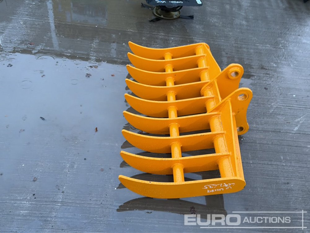 Unused 2025 Captok 44" Rake 45mm Pin to suit 4-6 Ton Excavator - Bucket: picture 2 Unused 2025 Captok 44" Rake 45mm Pin to suit 4-6 Ton Excavator - Bucket: picture 2
