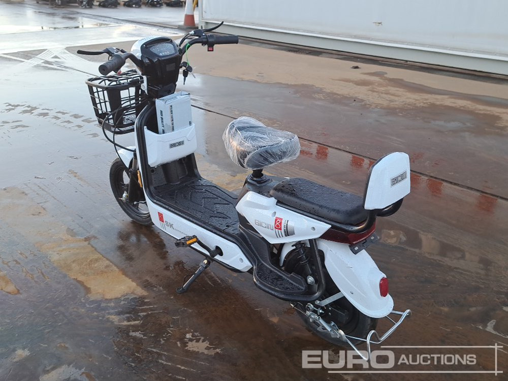 Unused 2025 SK8 Electric Bicycle - Golf cart: picture 3 Unused 2025 SK8 Electric Bicycle - Golf cart: picture 3