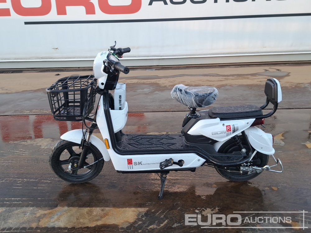Unused 2025 SK8 Electric Bicycle - Golf cart: picture 2 Unused 2025 SK8 Electric Bicycle - Golf cart: picture 2