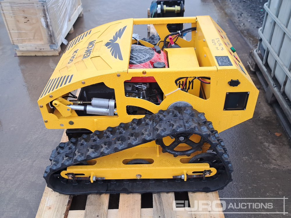 Unused 2025 Salini RC-900 Radio Controlled Tracked Lawnmower (Controls in Office) - Lawn mower: picture 2 Unused 2025 Salini RC-900 Radio Controlled Tracked Lawnmower (Controls in Office) - Lawn mower: picture 2