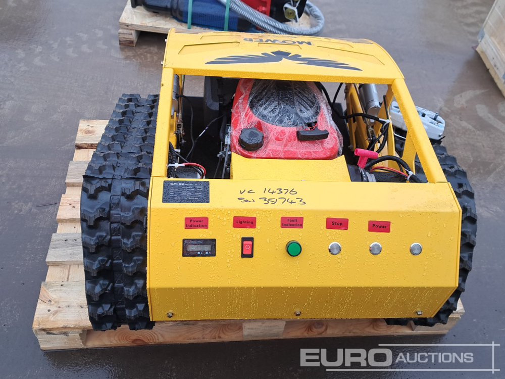 Unused 2025 Salini RC-900 Radio Controlled Tracked Lawnmower (Controls in Office) - Lawn mower: picture 4 Unused 2025 Salini RC-900 Radio Controlled Tracked Lawnmower (Controls in Office) - Lawn mower: picture 4
