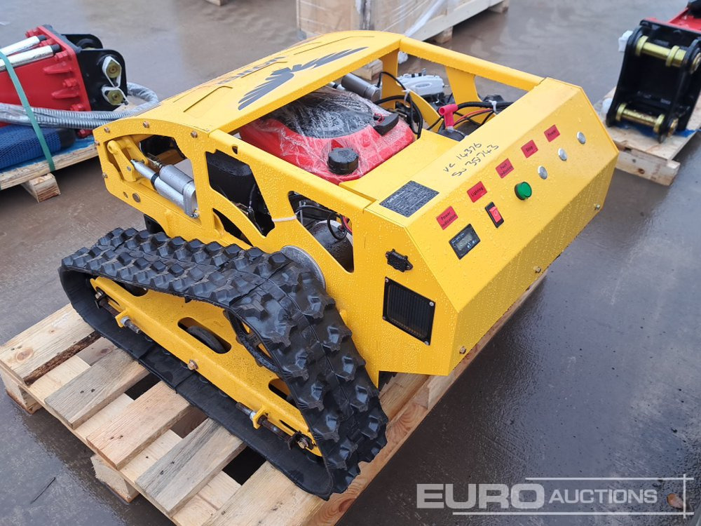 Unused 2025 Salini RC-900 Radio Controlled Tracked Lawnmower (Controls in Office) - Lawn mower: picture 3 Unused 2025 Salini RC-900 Radio Controlled Tracked Lawnmower (Controls in Office) - Lawn mower: picture 3