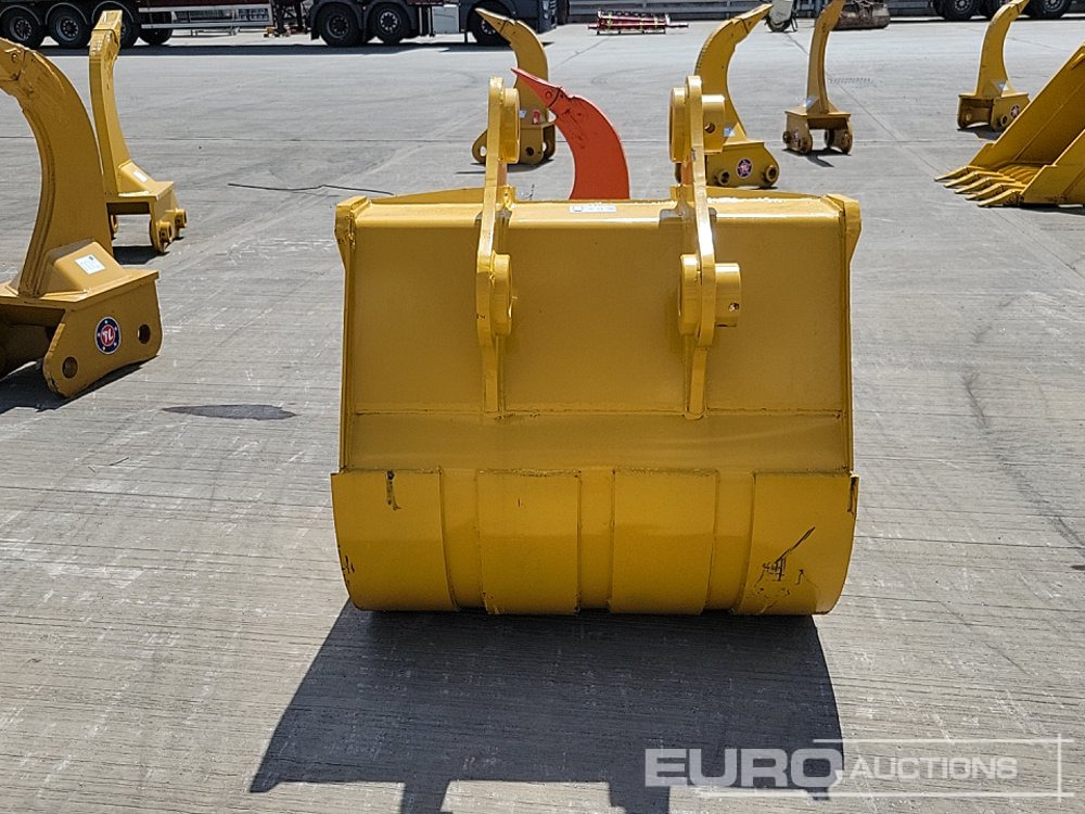 Unused 44" Digging Bucket 80mm Pin to suit 20Ton Excavator - Bucket: picture 4 Unused 44" Digging Bucket 80mm Pin to suit 20Ton Excavator - Bucket: picture 4