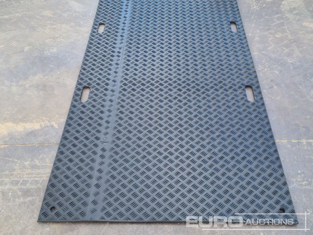 Construction equipment Unused 8' x 4' Plastic Ground Protection Mats (52 of), Connectors (104 of): picture 13