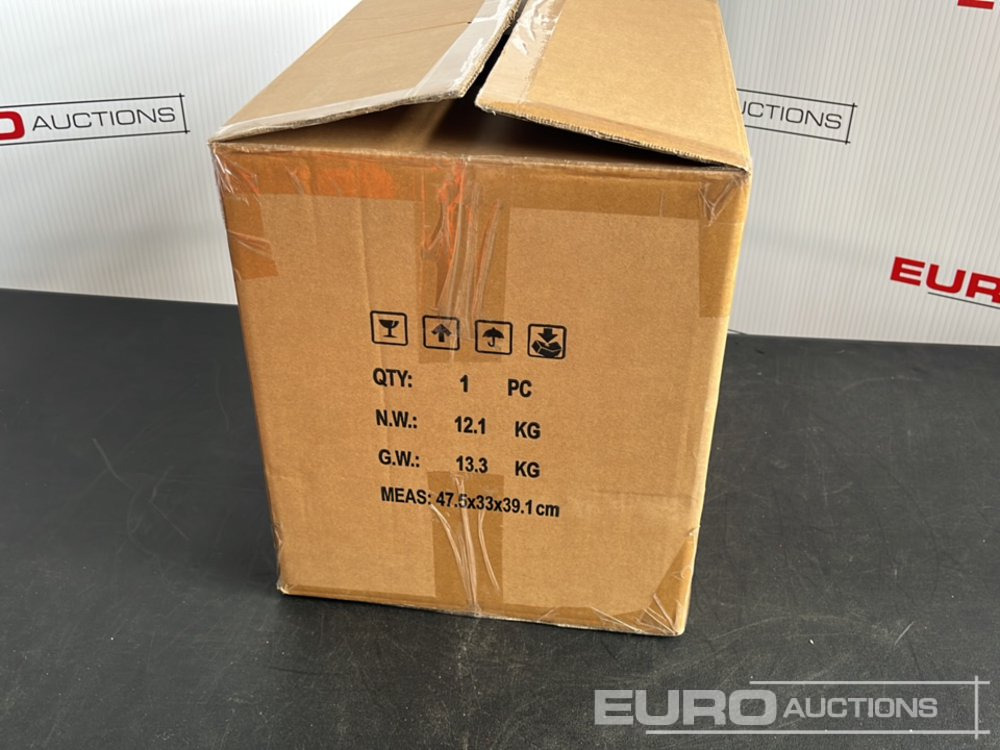 Garage equipment Unused Boss Wheeled Stool Tool Box, 3 Drawers, Magnetic Trays: picture 24 Garage equipment Unused Boss Wheeled Stool Tool Box, 3 Drawers, Magnetic Trays: picture 24