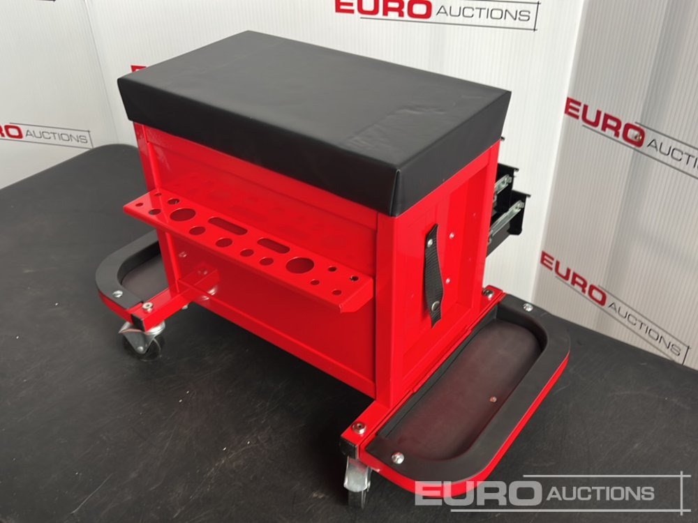 Garage equipment Unused Boss Wheeled Stool Tool Box, 3 Drawers, Magnetic Trays: picture 6 Garage equipment Unused Boss Wheeled Stool Tool Box, 3 Drawers, Magnetic Trays: picture 6