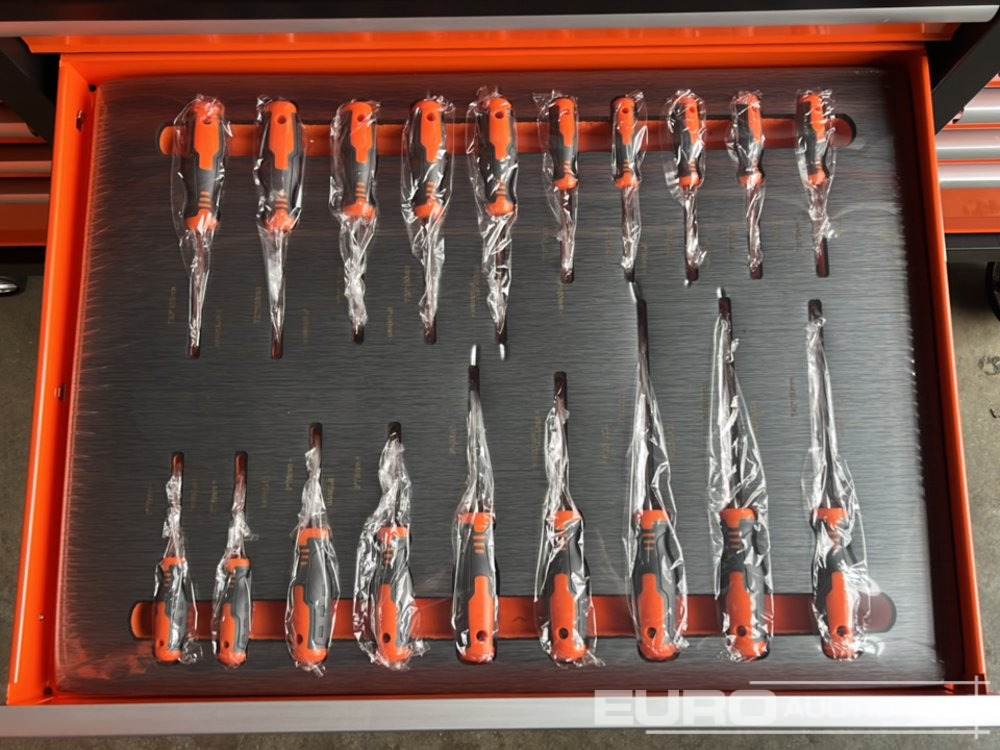 Garage equipment Unused Boss Wheeled Tool Cabinet, 16 Drawers, 492pc Tools: picture 20