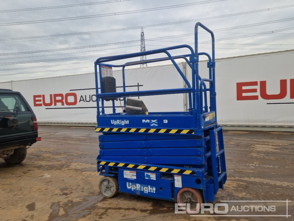 Upright MX-19 - Scissor lift: picture 3 Upright MX-19 - Scissor lift: picture 3