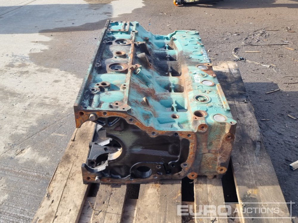 Volvo 6 Cylinder Engine Block - Engine: picture 4 Volvo 6 Cylinder Engine Block - Engine: picture 4