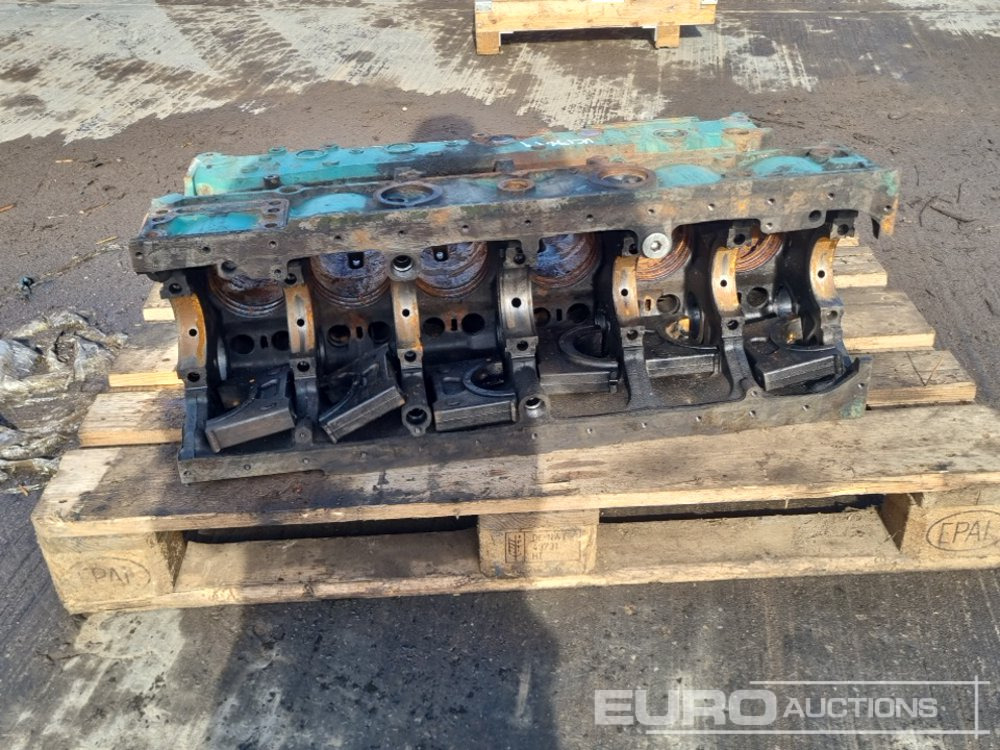 Volvo 6 Cylinder Engine Block - Engine: picture 2 Volvo 6 Cylinder Engine Block - Engine: picture 2